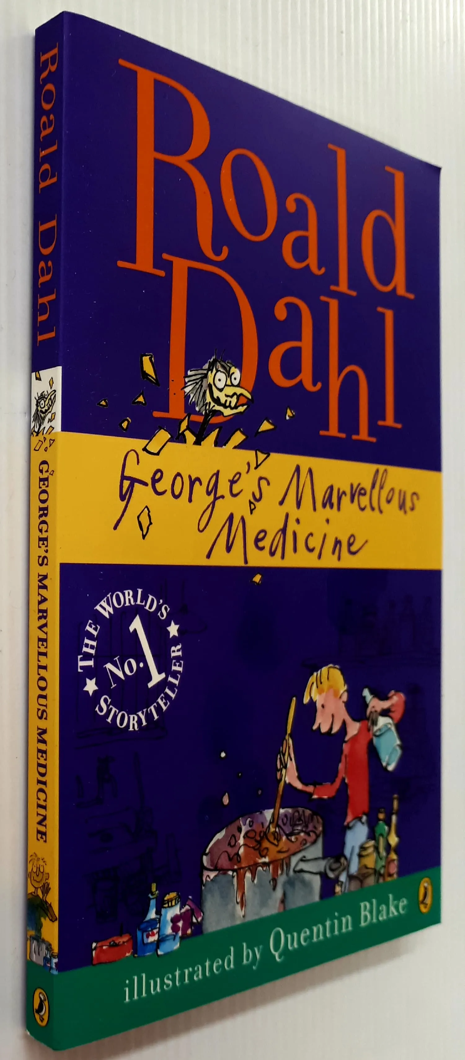 GEORGE'S MARVELLOUS MEDICINE - Roald Dahl