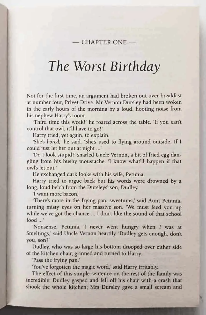 HARRY POTTER & THE CHAMBER OF SECRETS - J.K. Rowling