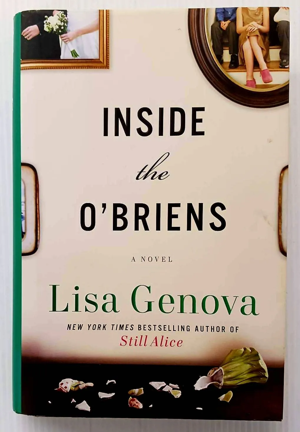 INSIDE THE O'BRIENS - Lisa Genova