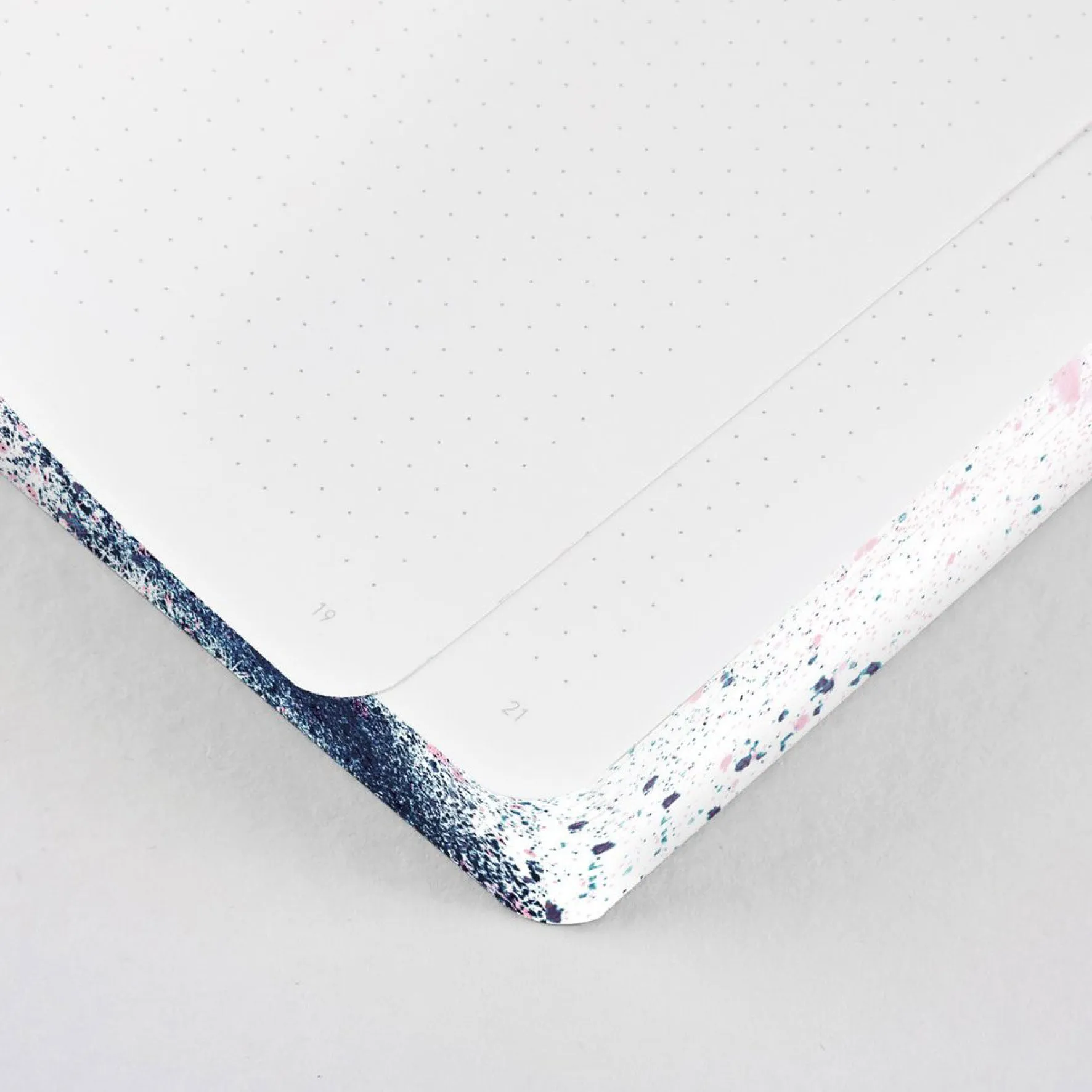 Nuuna - Notebook - Large - Splash