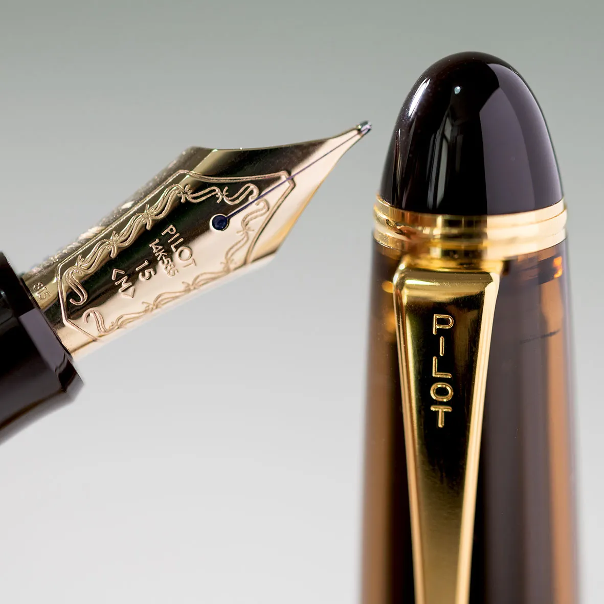 Pilot - Fountain Pen - Custom 823 - Amber