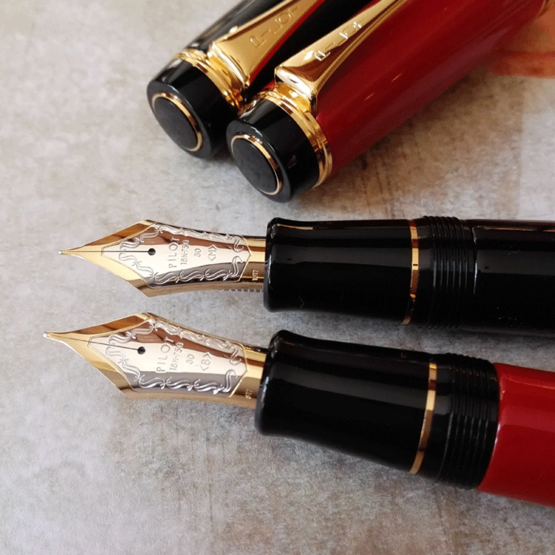 Pilot - Fountain Pen - Custom Urushi - Red Vermillion