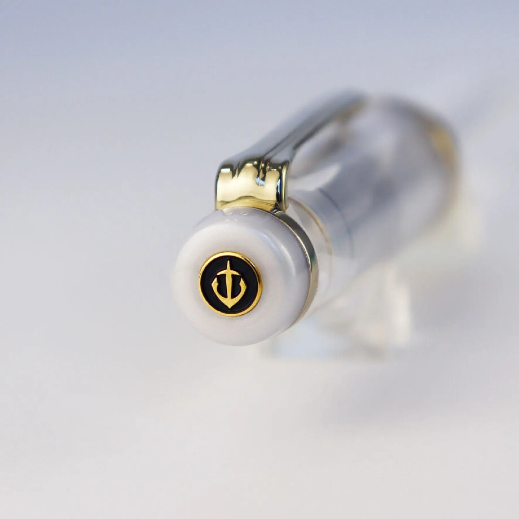 Sailor - Fountain Pen - ProGear - Veilio - Pearl White