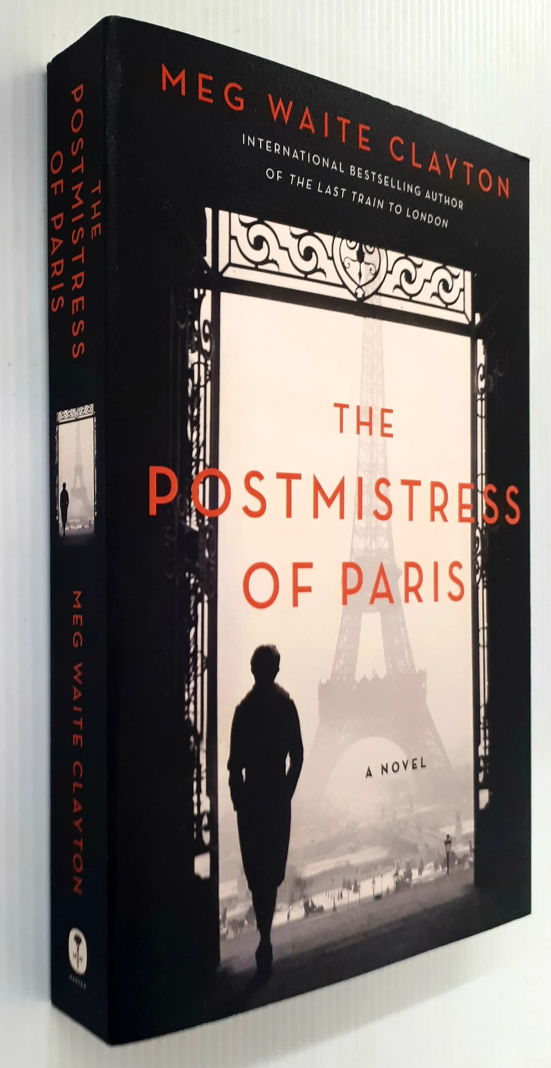 THE POSTMISTRESS OF PARIS - Meg Waite Clayton