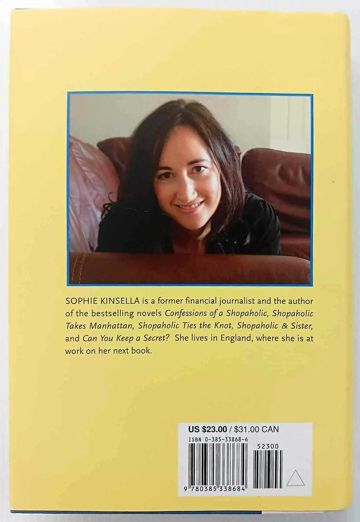 THE UNDOMESTIC GODDESS - Sophie Kinsella