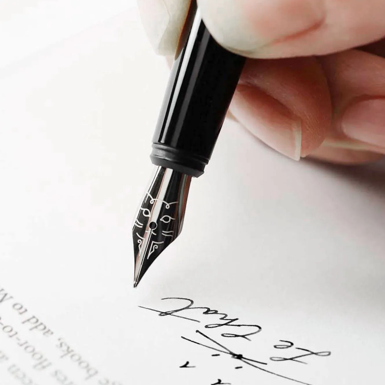 Tools to Liveby - Fountain Pen - Le Chat - White <Outgoing>