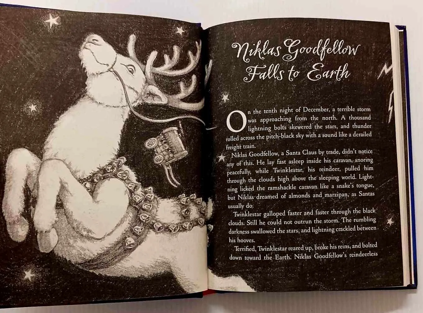 WHEN SANTA FELL TO EARTH - Cornelia Funke